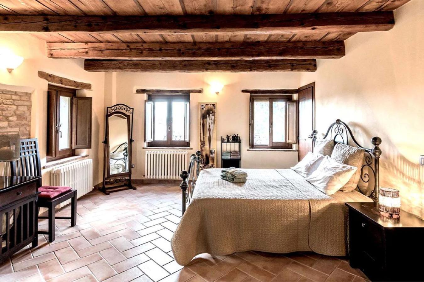 Bed And Breakfast La Vecchia Scuola 몬테파노 외부 사진